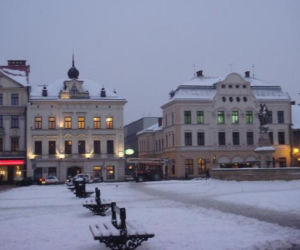   Cieszyński Rynek z eklektycznym Domem Narodowym. Cieszyn to rodzinne miasto męża Pani Beaty - Stefana Bigdy