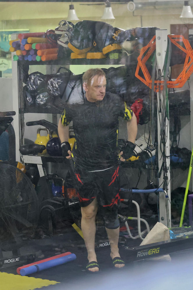 Bartosz Żukowski na siłowni