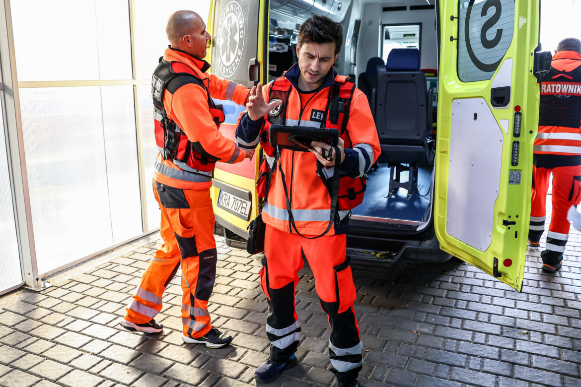 "Szpital św. Anny", odcinek 88: Zyta próbuje namówić Krzysztofa Wrońskiego do powrotu do pracy