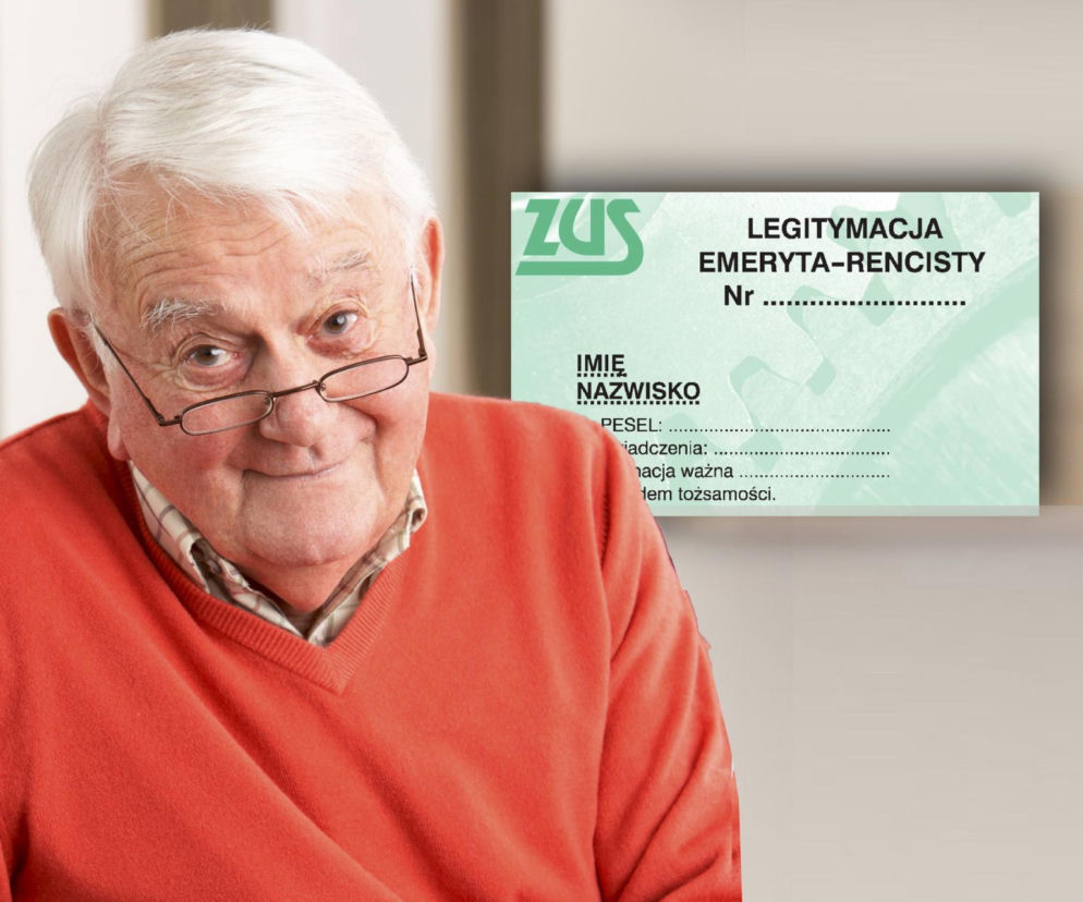 Uśmiechnięty senior w czerwonym swetrze. Obok na miniaturze wzór legitymacji ZUS. O zmianach czytaj na SE Superbiz.
