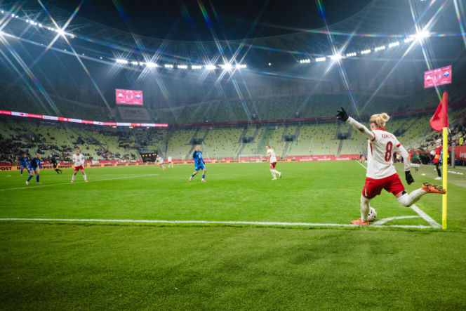 Polska - Słowenia: Najwierniejsi kibice wspierali reprezentację Polski kobiet. Dużo zdjęć z Gdańska