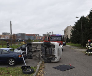 Tarnów. Młody dostawca jedzenia przegrał z prawami fizyki! Spowodował duże szkody