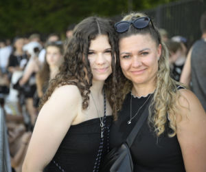 Drugi koncert The Weeknd w Warszawie. Najwierniejsi fani nie przestraszyli się morderczego upału. Znajdź się na zdjęciach