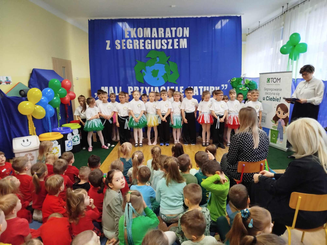 Program jest częścią projektu „EKOmaraton Siedlce z Segregiuszem” promującego edukację ekologiczną wśród najmłodszych poprzez zabawę