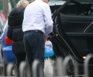 Premier Donald Tusk ruszył na pomoc żonie