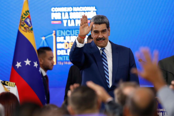 Nicolas Maduro z małżonką zostali schwytani i wywiezieni z kraju