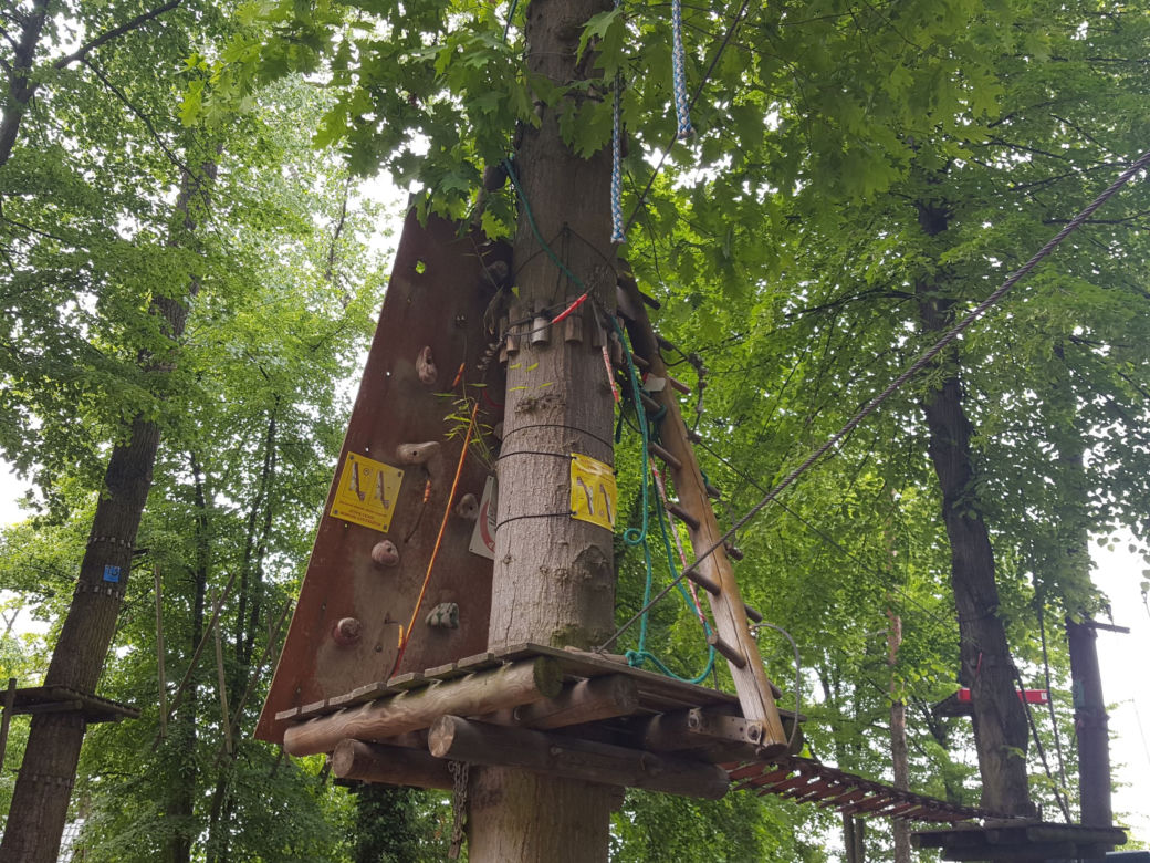 Park Linowy "Tarzan" w Lesznie na kilka dni przed otwarciem