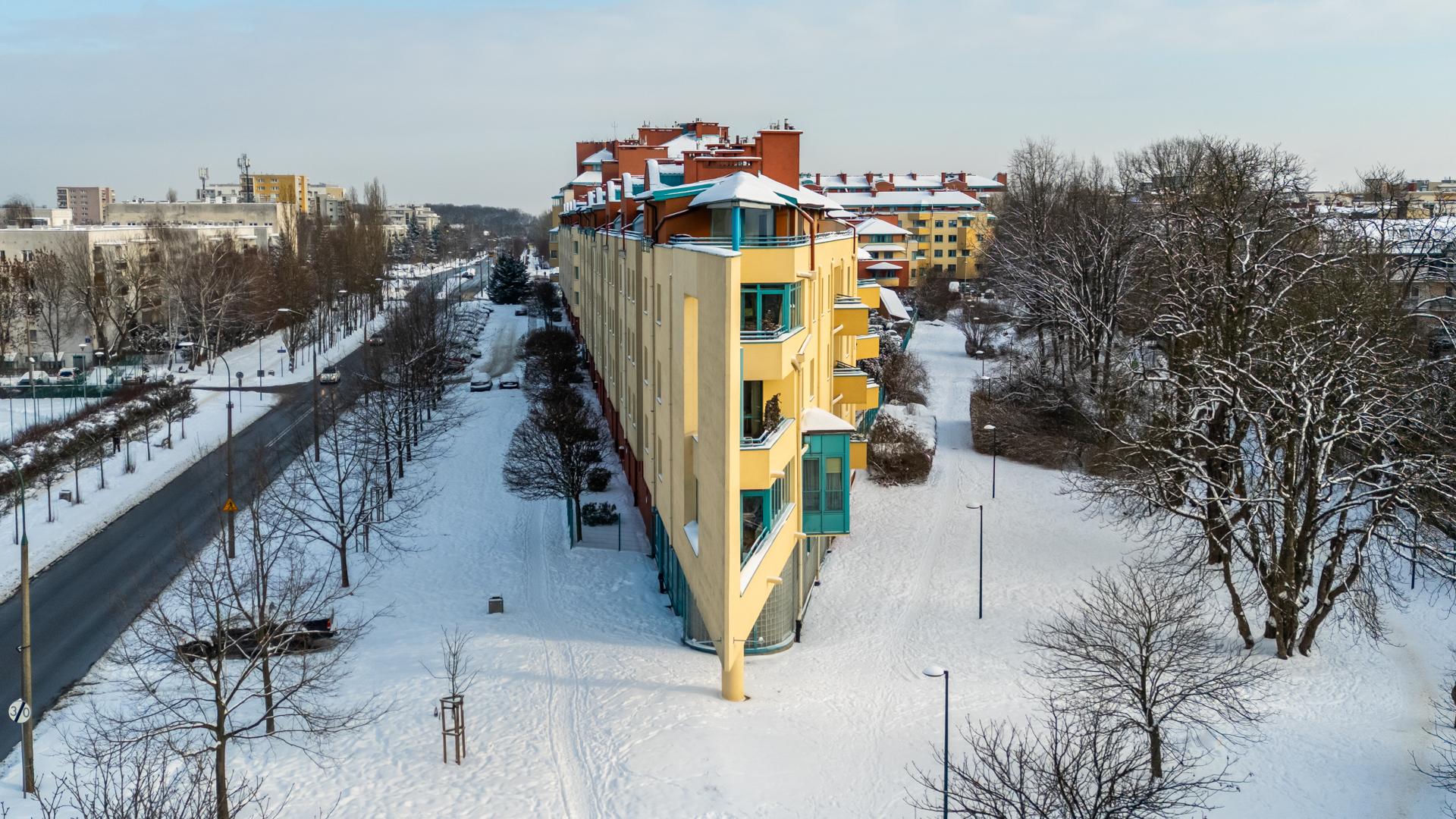 Budynki mieszkalno-usługowe przy ul. Bażantarni, Warszawa