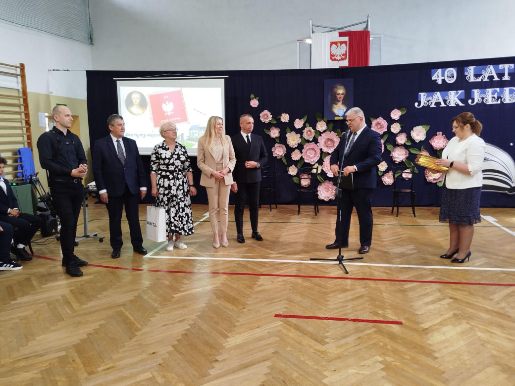 Uroczystość jubileuszowa w siedleckiej "Dziesiątce" była okazją do wspomnień