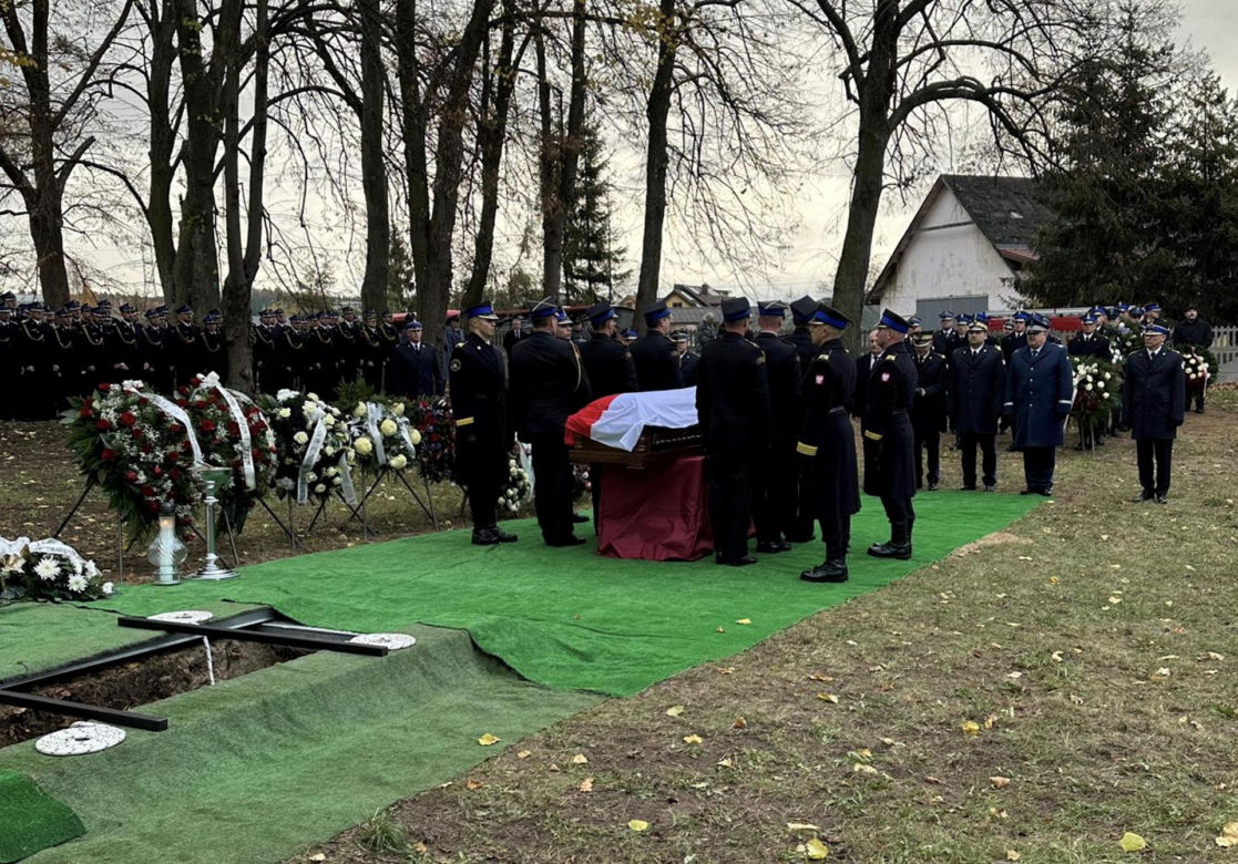 Przejmujący pogrzeb strażaka, który zginął podczas obławy na Grzegorza Borysa