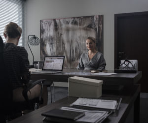 Przyjaciółki odcinek 131. Inga (Małgorzata Socha), prezes Iwona Mistkiewicz (Monika Dryl)