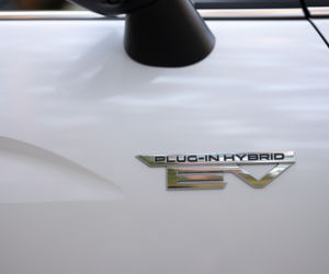 Mitsubishi Eclipse Cross PHEV (2021)