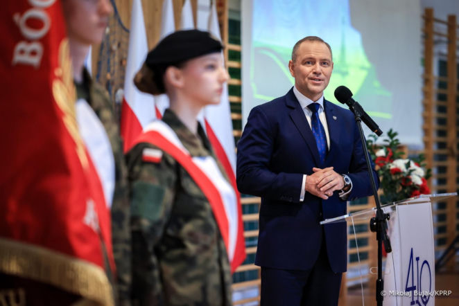 Karol Nawrocki wrócił do swojego LO. Wspomniał nauczycieli WF-u . To nie przypadek! 