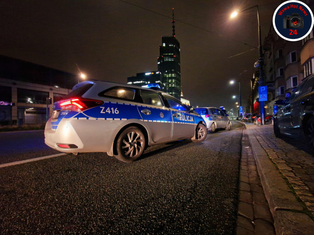 Wielki pościg w Warszawie. Naćpany Ukrainiec potrącił policjanta i rzucił się do ucieczki. „Przewiózł funkcjonariusza na masce kilkadziesiąt metrów”