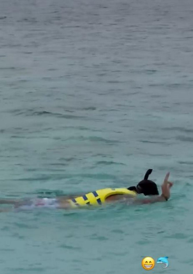 Małgorzata Rozenek i Radosław Majdan nurkują  Malediwach