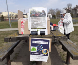 Pierwsza akcja sprzątania brzegów rzeki Muchawki i siedleckiego zalewu w ramach Operacji Czysta Rzeka 2021