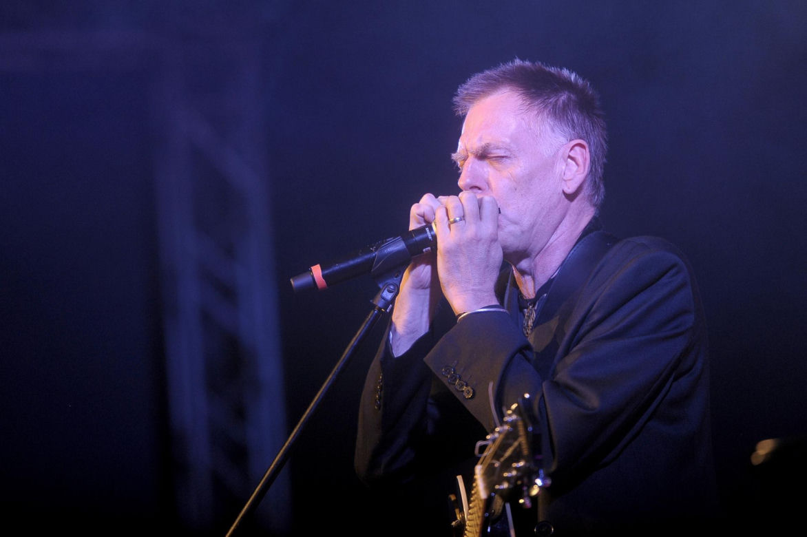Tomasz Lipiński kiedyś i dziś. Tak przez lata zmieniał się lider legendarnej Brygady Kryzys