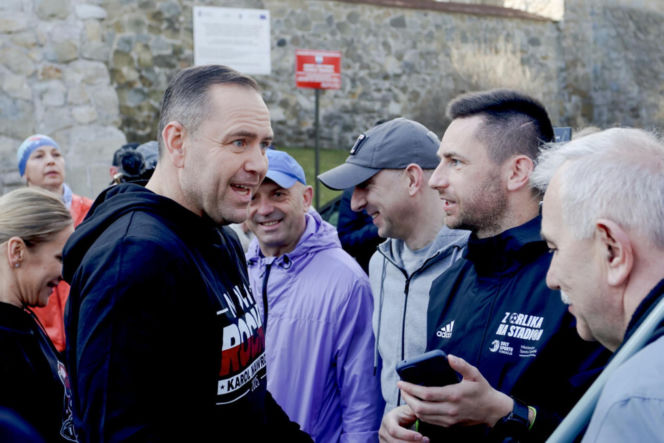 Kontrowersje wokół marki "Nowrocky". Zawiadomienie na policję i zarzut bezprawnego użycia znaku towarowego