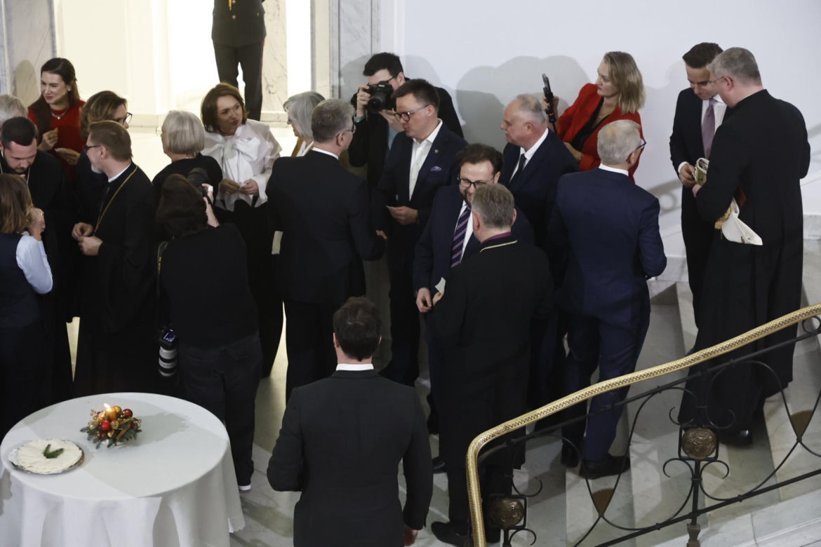 Połamali się opłatkiem w Sejmie