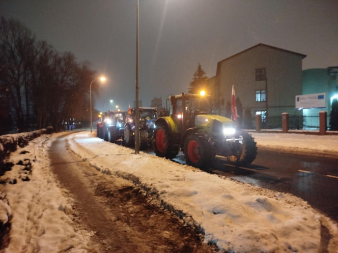 Protest rolników na spotkaniu z ministrem rolnictwa na Uniwersytecie w Siedlcach