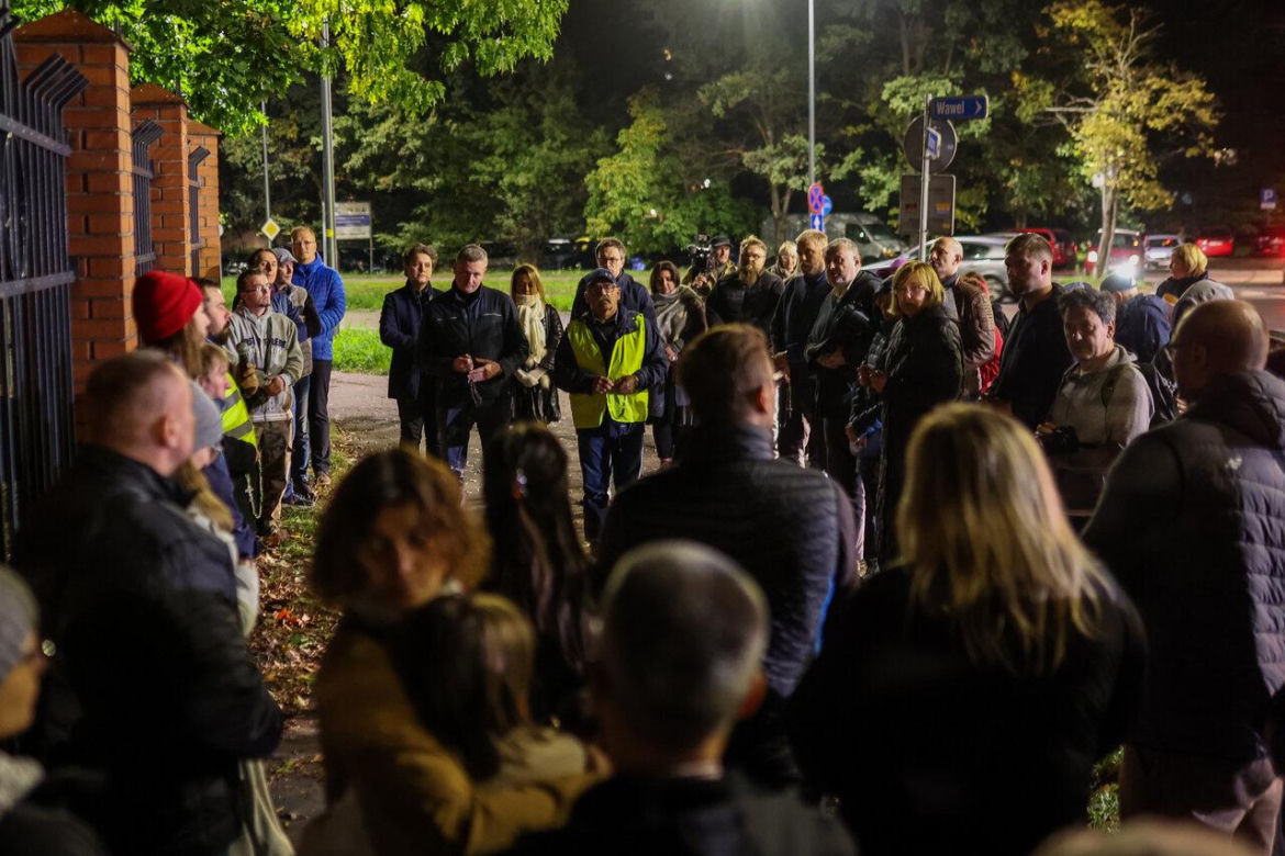 Wierni protestowali pod diecezją sosnowiecką. "To zgorszenie osłabia naszą wiarę"