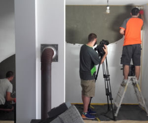 Metamorfoza ściany w salonie BETON na ścianie!