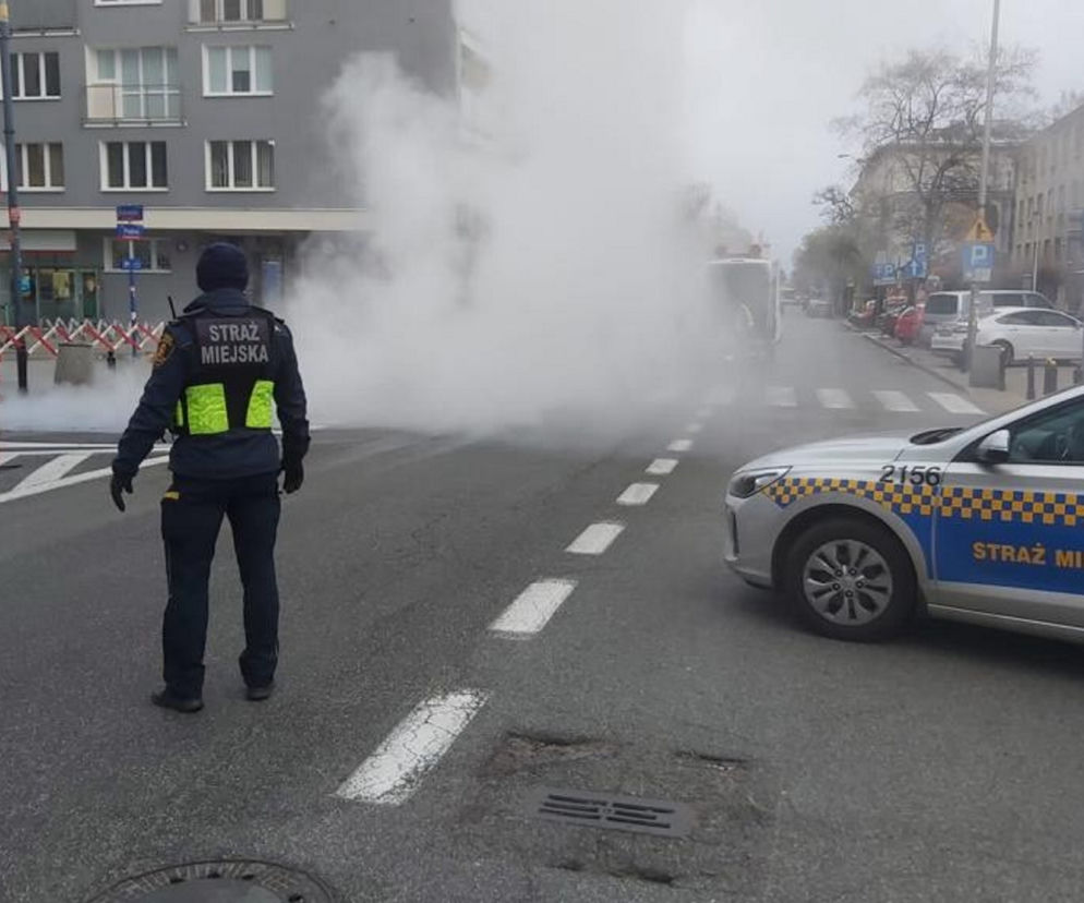 Ogromna awaria ciepłownicza w centrum Warszawy. Sto budynków bez ogrzewania