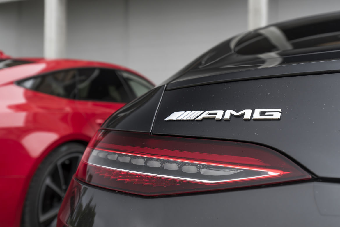 Audi RS7 Sportback 4.0 TFSI V8 vs. Mercedes-AMG GT 4-Door Coupe 63 S 4MATIC+