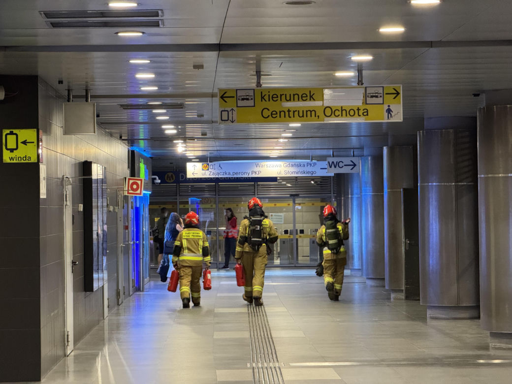 Metro znowu nie działa. Długi odcinek linii M1 wyłączony z ruchu
