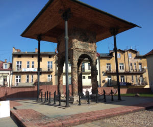 Bima - ruiny Starej Synagogi