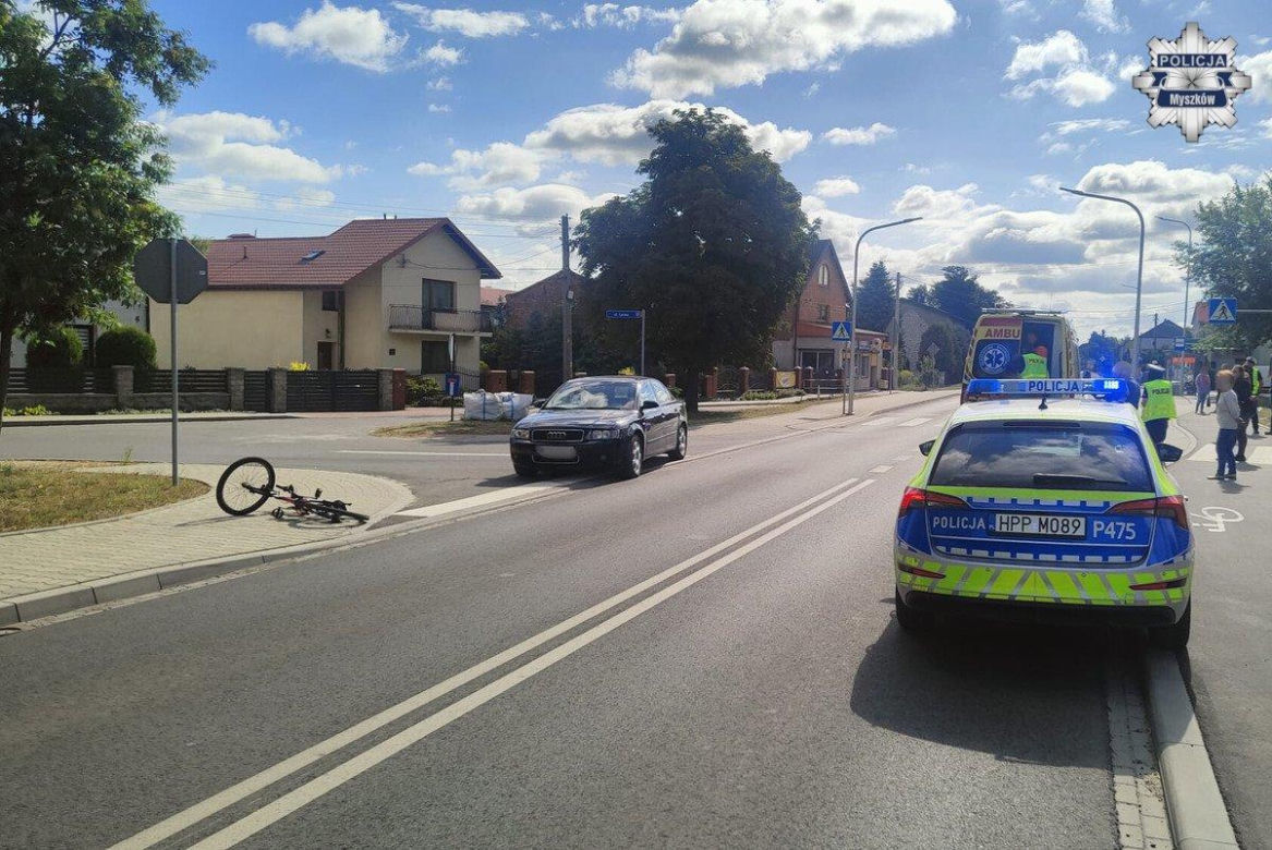 Dramatyczny wypadek w Myszkowie. 11-latek wjechał wprost pod koła audi