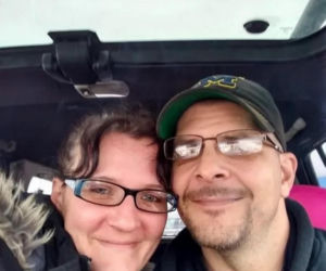 Matka wycięła córce dziecko z brzucha. Potworny mord w lesie