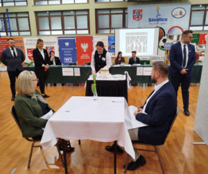 Już po raz ósmy w Siedlcach rywalizowali młodzi kelnerzy z całej Polski