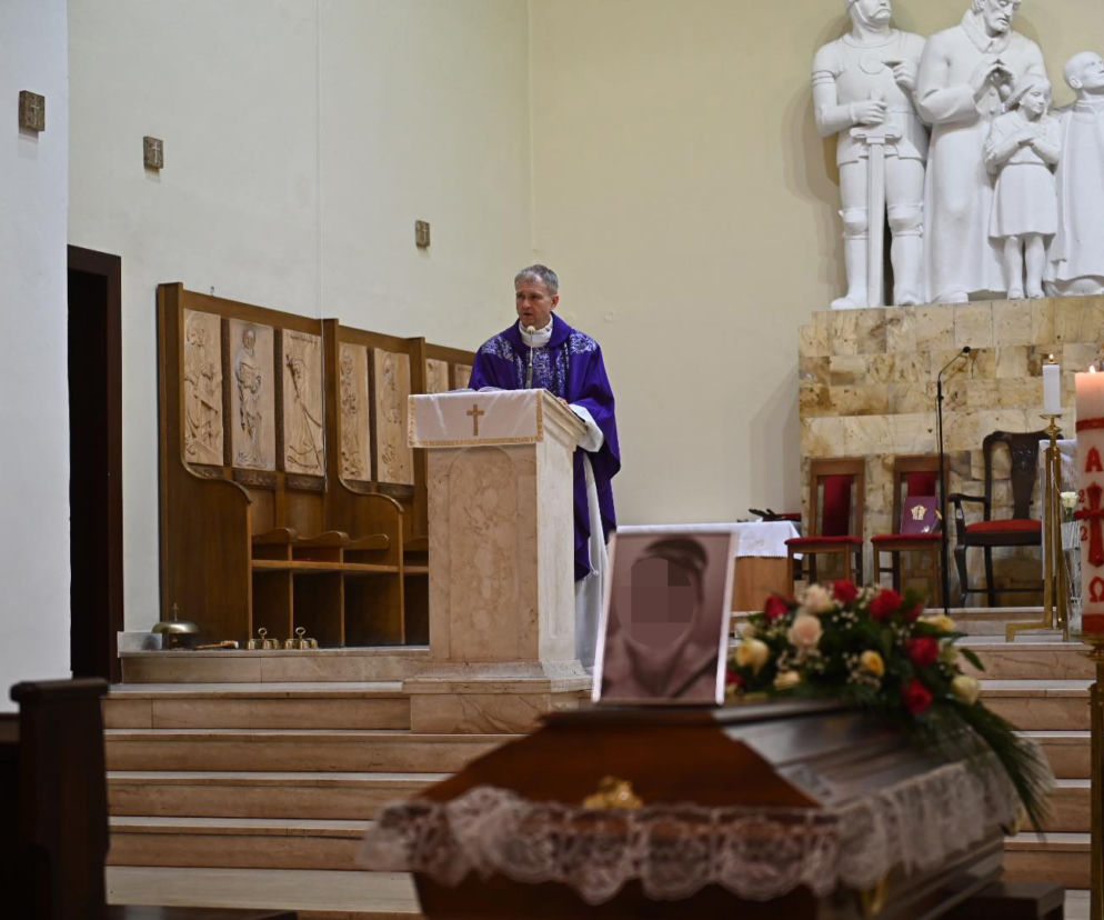 Morze łez nad trumną Ewy Orłowskiej. Zginęła z ręki kochanka. Pogrzeb w Starogardzie Gdańskim