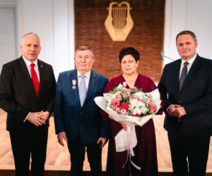 Złoty Gody par małżeńskich w Siedlcach - wręczenie pamiątkowych medali