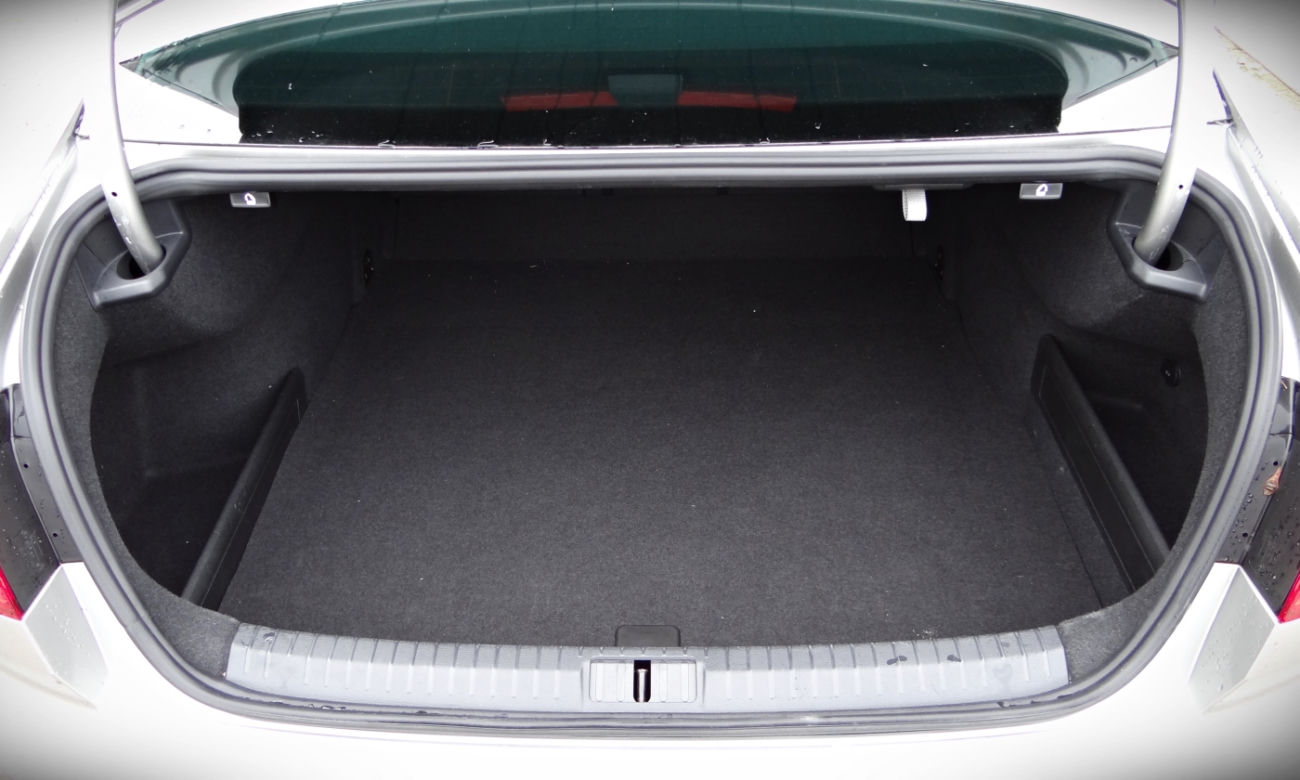 Volkswagen Passat Limousine B8 Highline 2.0 TDI DSG BlueMotion