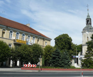 To najpiękniejsze miasteczko w woj. łódzkim. Zachwyca zabytkowymi mieszczańskimi domami