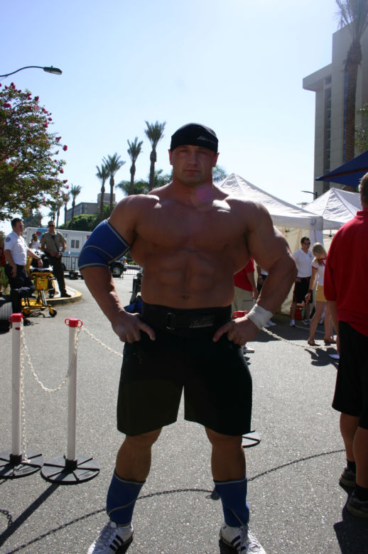 Mariusz Pudzianowski magistrem