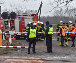 Kierowca autobusu zginał na torach, zamknięty w śmiertelnej pułapce