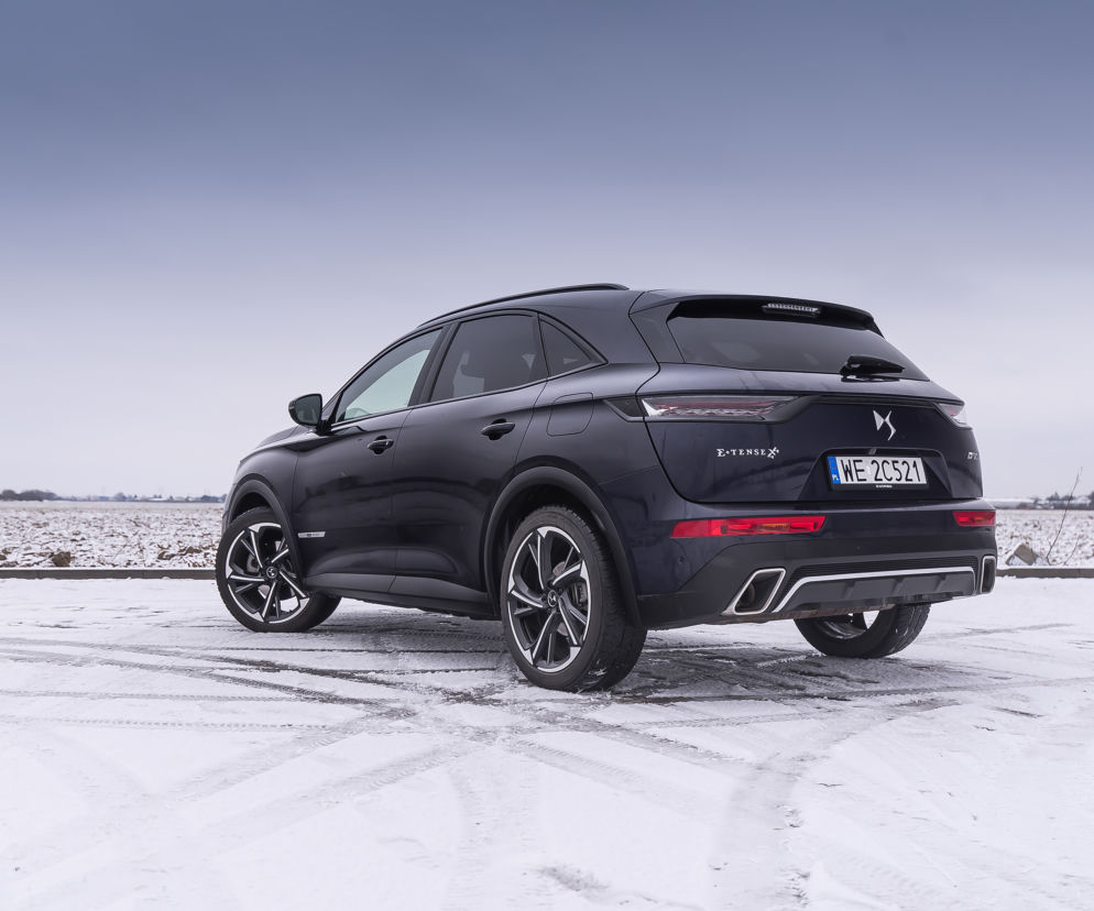 DS 7 Crossback E-Tense 300 4x4 Louvre