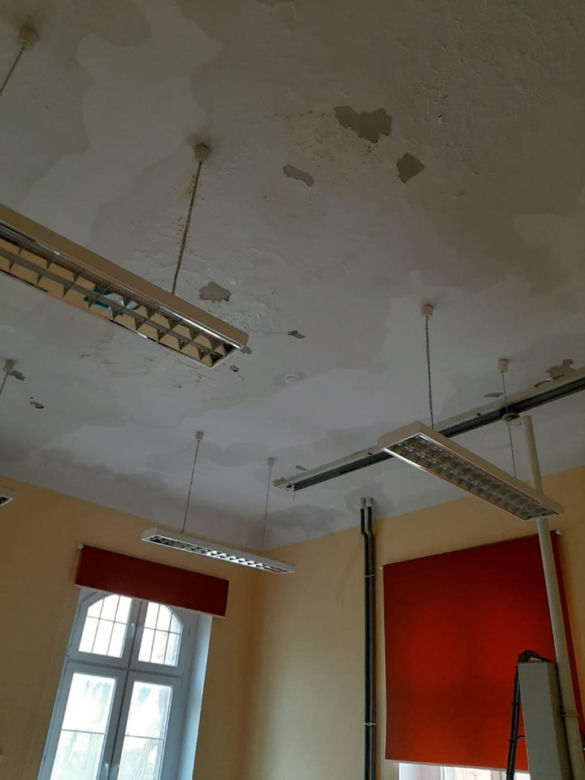 Medyczne Studium Zawodowe zalane. Zobaczcie jakie szkody wyrządziła woda.