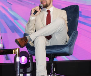 Remigiusz Mróz  zarobił miliony