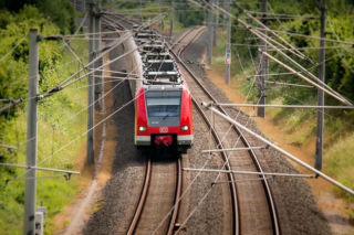 Pomorskie. Po śmiertelnym wypadku wznowiono ruch. Pociągi mają dwugodzinne opóźnienia