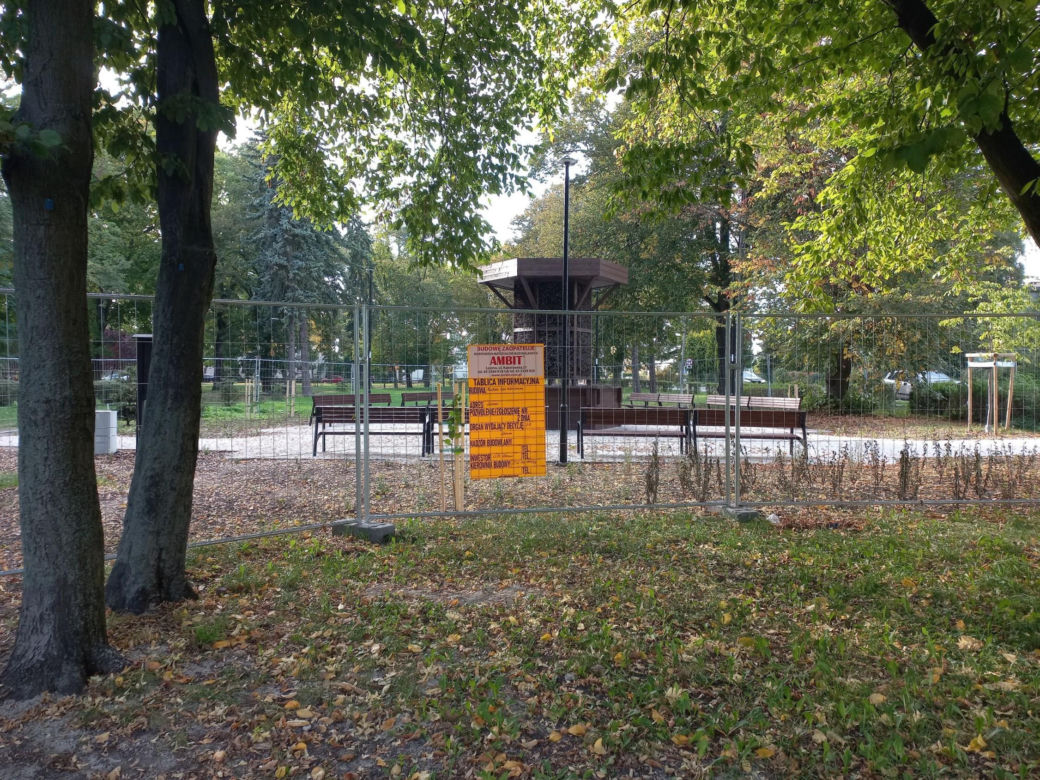 Pierwsza tężnia solankowa w Lesznie prawie gotowa. Kiedy otwarcie?