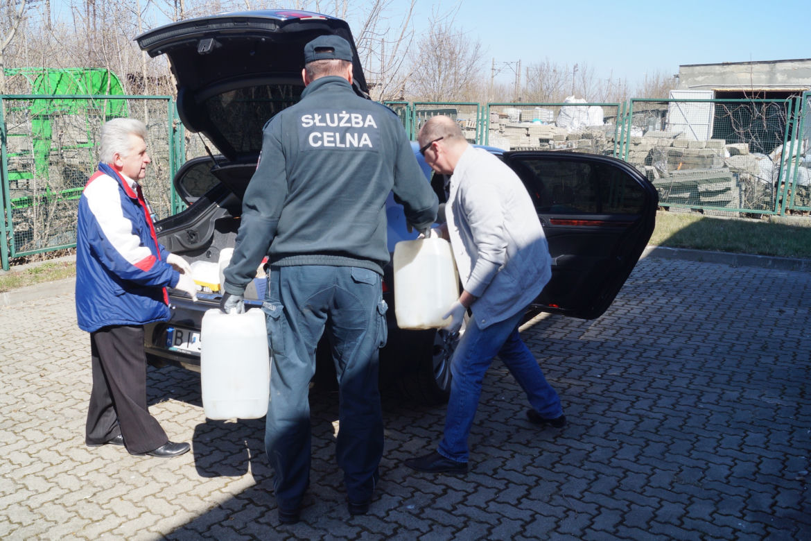 Dostaną 268 litrów alkoholu, by skuteczniej walczyć z koronawirusem