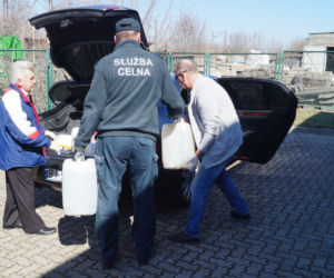 Dostaną 268 litrów alkoholu, by skuteczniej walczyć z koronawirusem