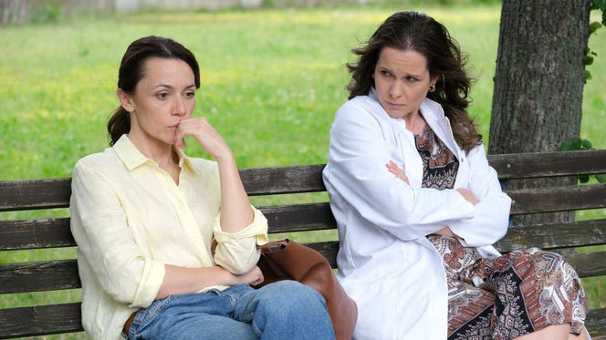 M jak miłość odc. 1891. Martyna (Magdalena Turczeniewicz), Agata (Lidia Pronobis)