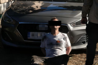 20 zarzutów za paserstwo. Rozbierali auta pod Wołominem. Kobra likwiduje samochodową dziuplę!