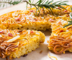 Spaghetti pizza z patelni -  prosty przepis na danie, w którym się zakochasz!