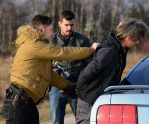 Komisarz Alex 5 sezon odc. 62. Ernest Barski (Robert Gonera), Michał Orlicz (Antoni Pawlicki), Ryszard Puchała (Ireneusz Czop)